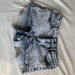 Women’s Denim shorts size 27